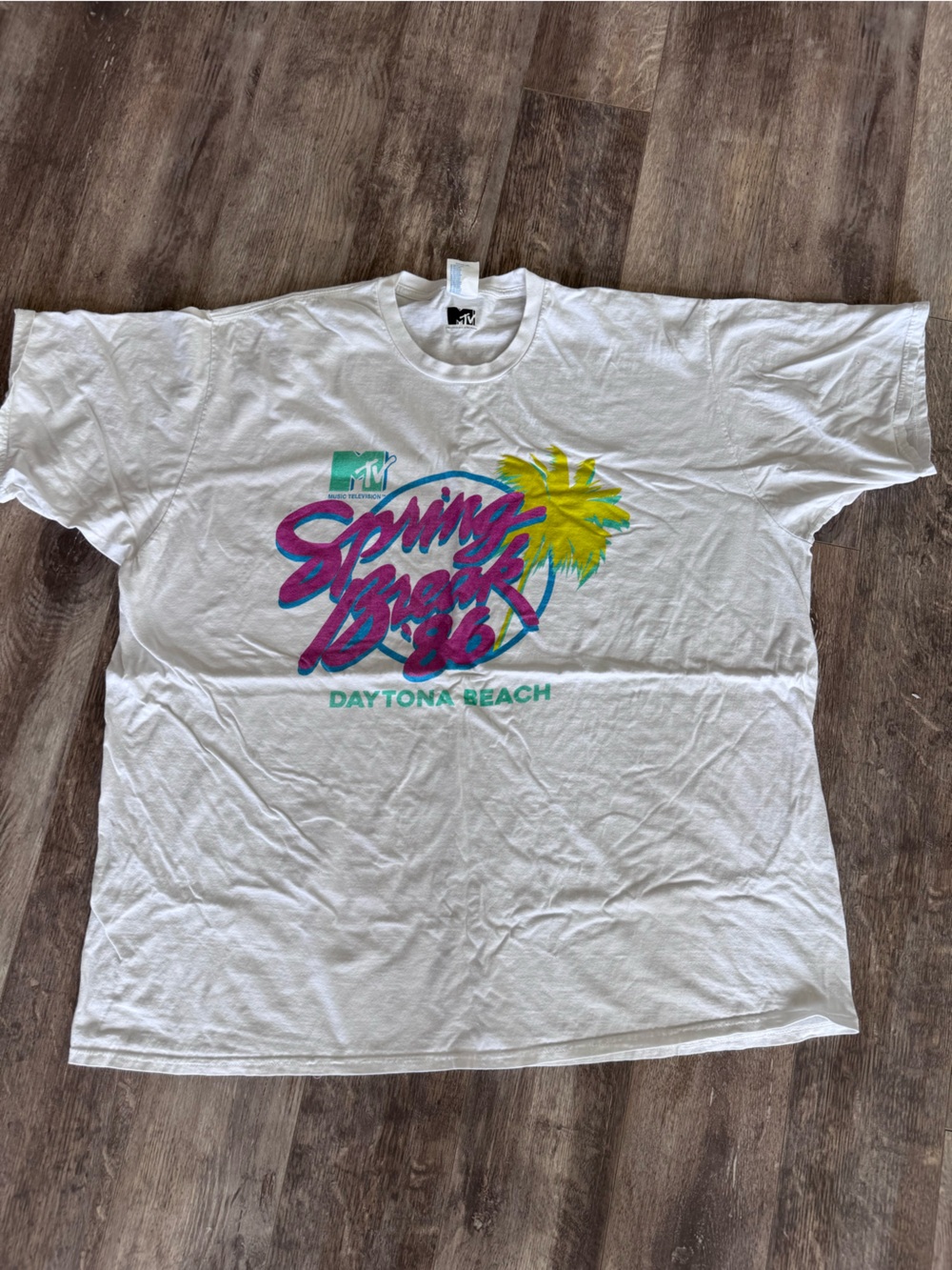 Retro Inspired MTV 'Spring Break ‘86' Daytona Beach Graphic Tee